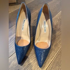 Manolo Blahnik Blue Textured Pointed-Toe Pumps